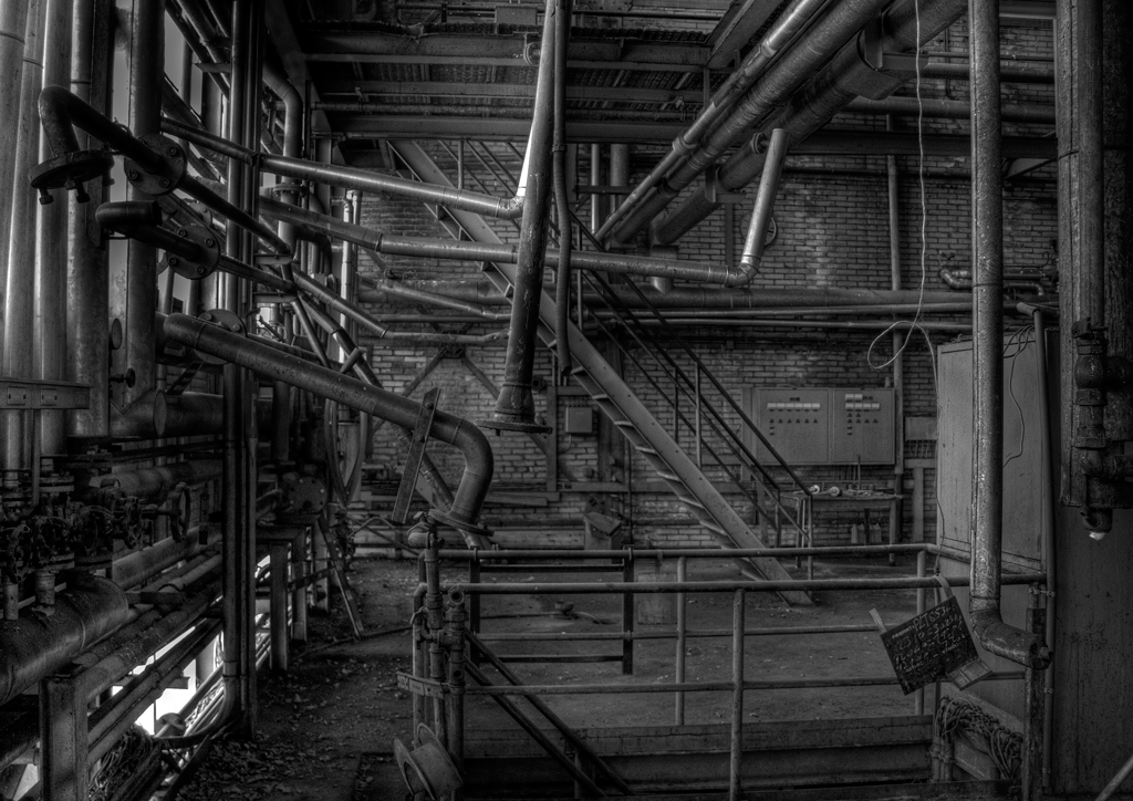 Reichhold Chemiefabrik, Hausen, Schweiz lost places - vergessene orte in der schweiz - reichhold chemiefabrik hausen verlassen hdr hdri schwarz/weiss urban exploration
