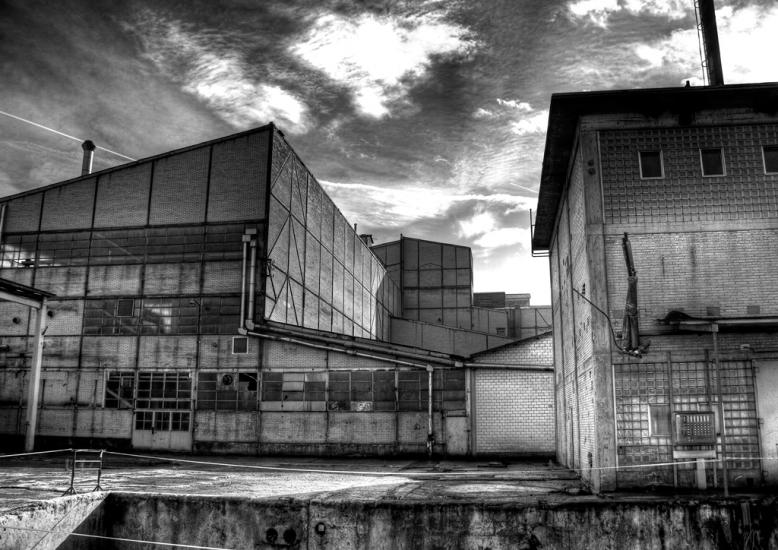 Reichhold Chemiefabrik, Hausen, Schweiz lost places - vergessene orte in der schweiz - reichhold chemiefabrik hausen verlassen hdr hdri schwarz/weiss urban exploration