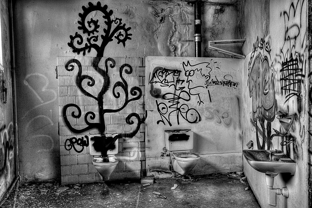 Alte Teigi Gümligen Bern hdr schwarz-weiss hdri urban exploration urbanexploration.ch urbanexp lost place lost places 2010 Alte Teigi Gümligen Bern hdr schwarz-weiss hdri urban exploration urbanexploration.ch urbanexp lost place lost places 2010